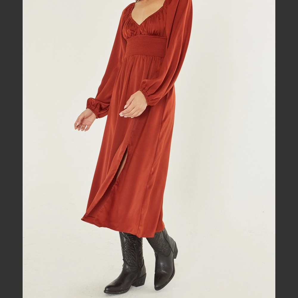 Elegant Rust Midi Dress